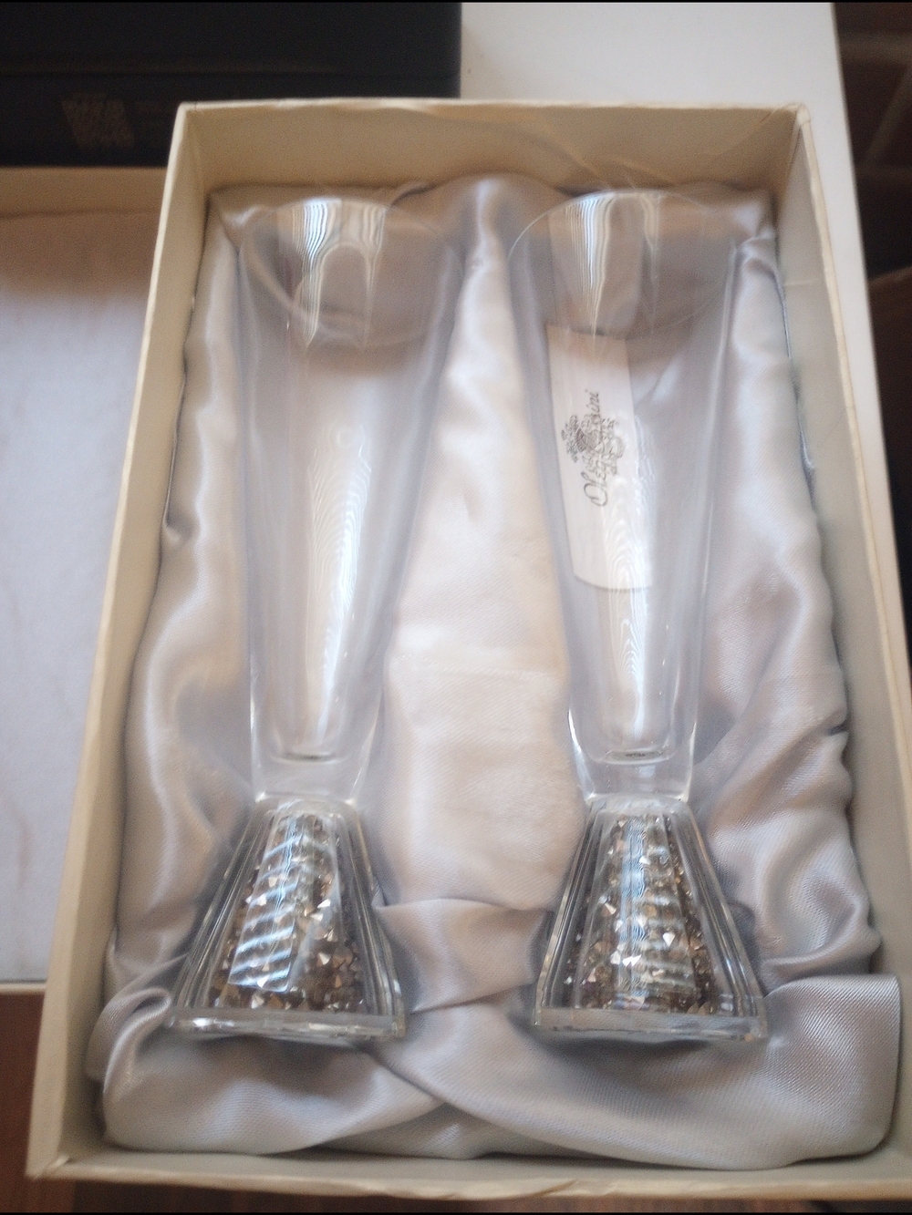 Oleg Cassini Crystal Glitter Champagne Flute Set - Ivory Box